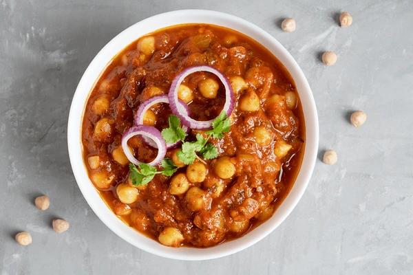 Chole (Chickpea Curry)